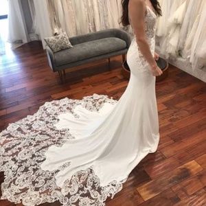 Wedding Dress by designer Enzoani - size 2